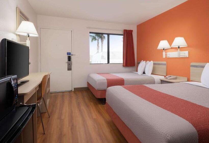 Четырехместный Номер Deluxe, Motel 6 Santa Maria, Ca   North
