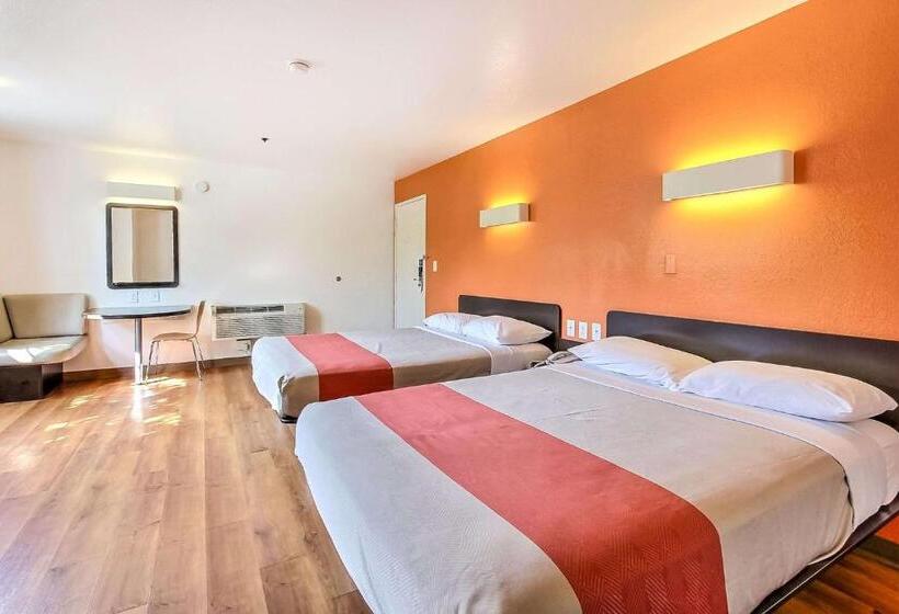 장애인을 위한 스탠다드 룸, Motel 6 Sunnyvale, Ca   North