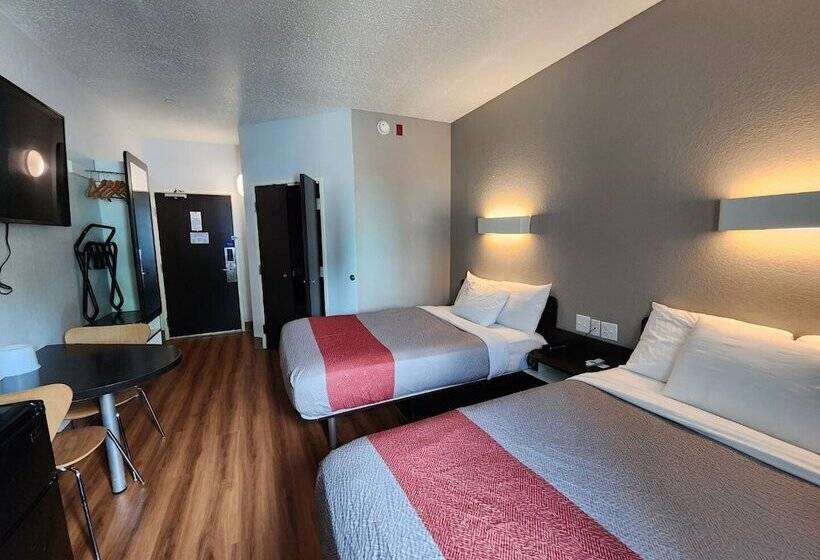 Номер Стандарт 2 Двуспальные Кровати, Motel 6biloxi, Ms  Beach