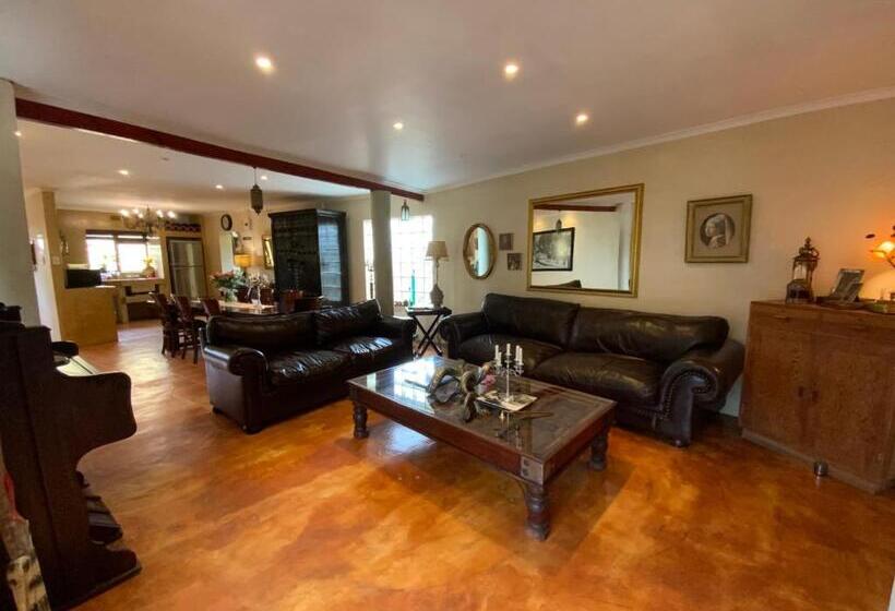 Quarto Estandar, Goblin S Mead