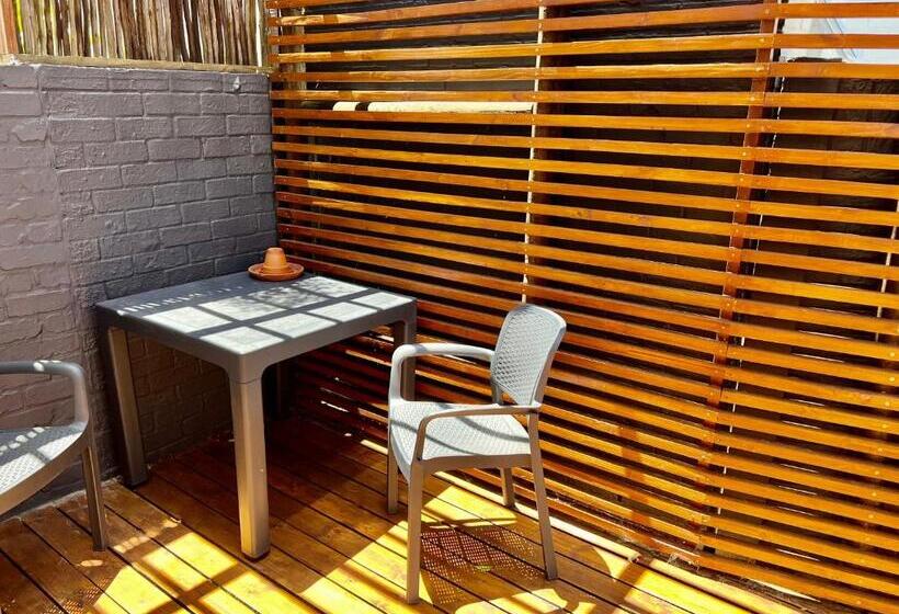 Quarto Estandar com Terraço, Goblin S Mead