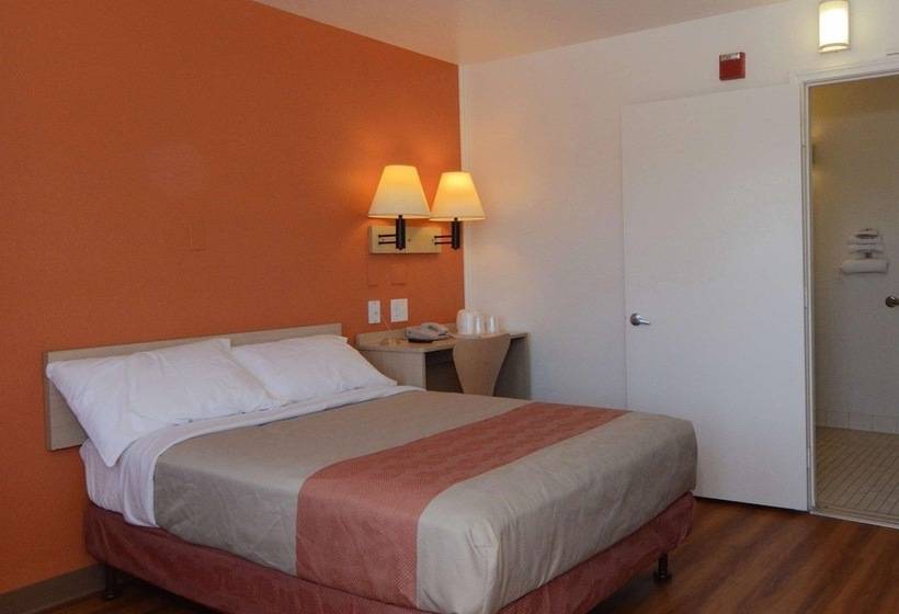 Номер Deluxe, Motel 6indio, Ca  Palm Springs