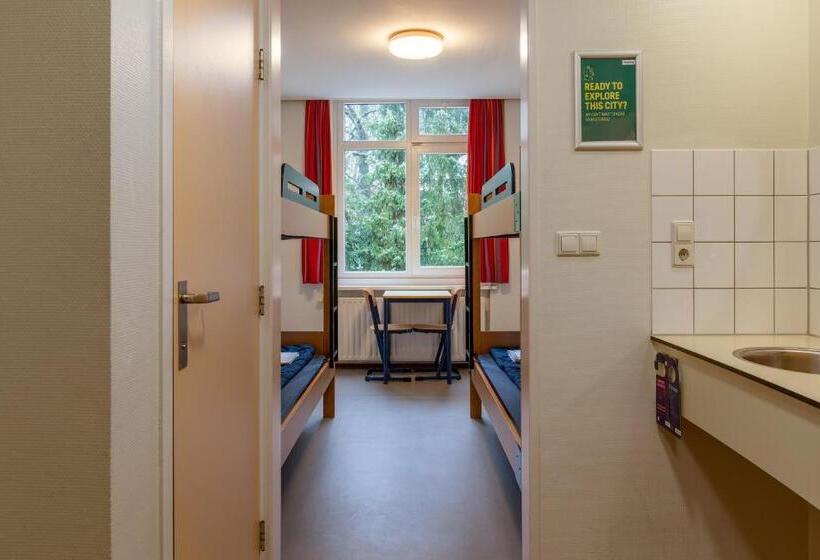 Кровать в Общей Комнате, Stayokay Hostel Arnhem