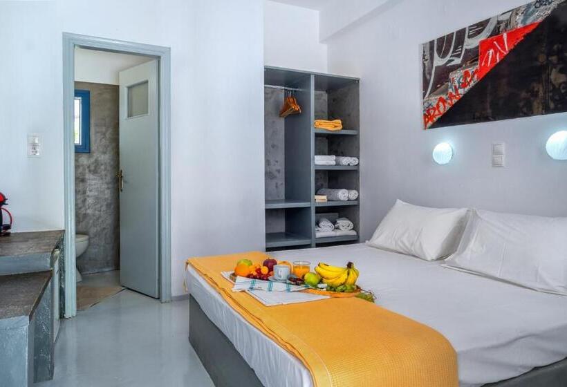 Номер Стандарт с Террасой, Coralli Seaside Resort