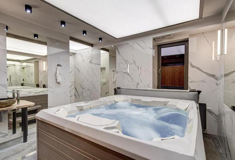1 Bedroom Penthouse Apartment, Apartamenty Rondo