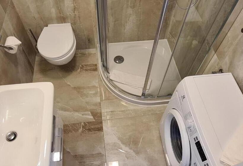 آپارتمان 1 خوابه, Apartamenty Rondo