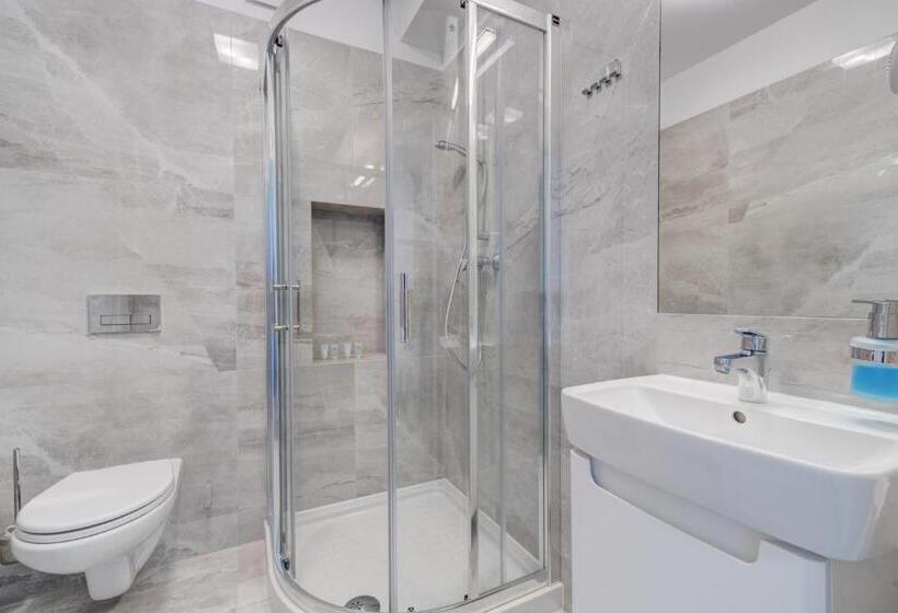 آپارتمان 1 خوابه, Apartamenty Rondo