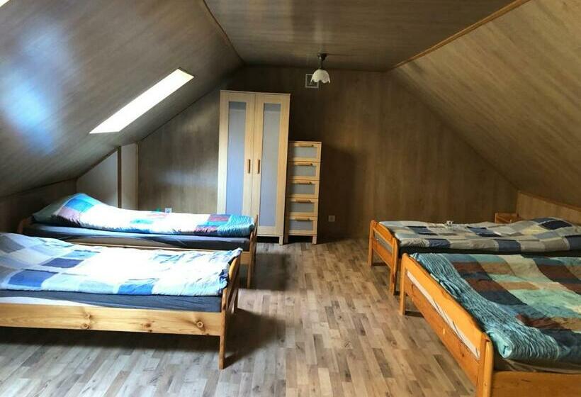 کلبه ییلاقی, Bieszczadzki Klin Bklin