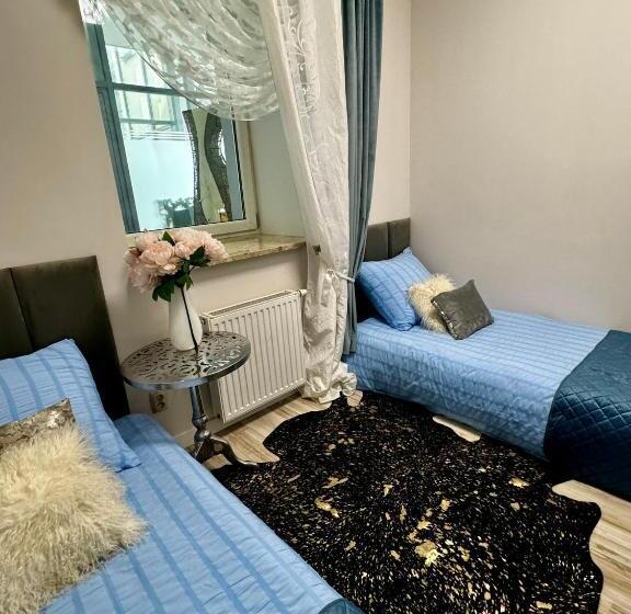 آپارتمان 2 خوابه, Apartamenty I Pokoje „pod Jedynką”