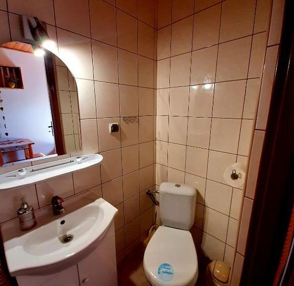اتاق استاندارد سه نفره, Leśny Dwór Bieszczady   Sauna I Gorąca Balia