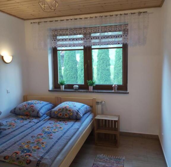 آپارتمان 1 خوابه با تراس, Leśny Dwór Bieszczady   Sauna I Gorąca Balia