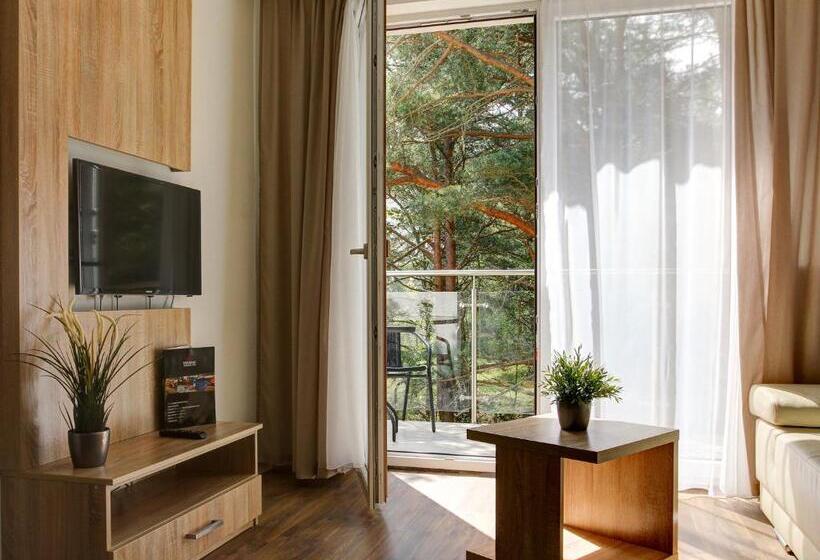 2 Bedroom Apartment with Views, Apartamenty W Marina Jastrzä™bia Gã³ra