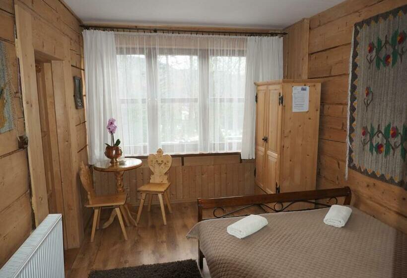 Quarto Estandar, Koci Zamek