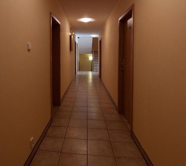 Quarto Triplo Estandar, Dom Gościnny Pod Brzozami