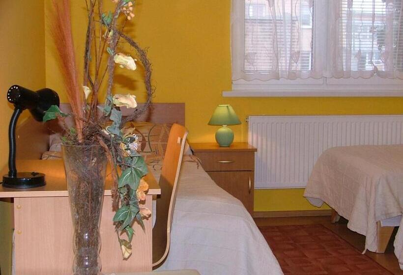 Quarto Triplo Estandar, Dom Gościnny Pod Brzozami