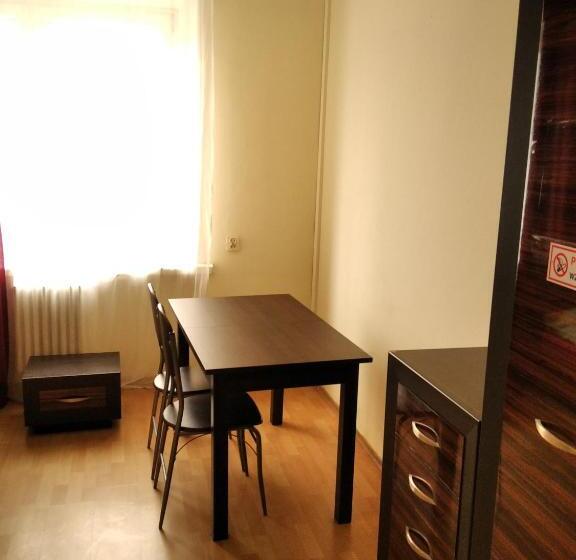 اتاق استاندارد چهار تخته, Hostel Omega