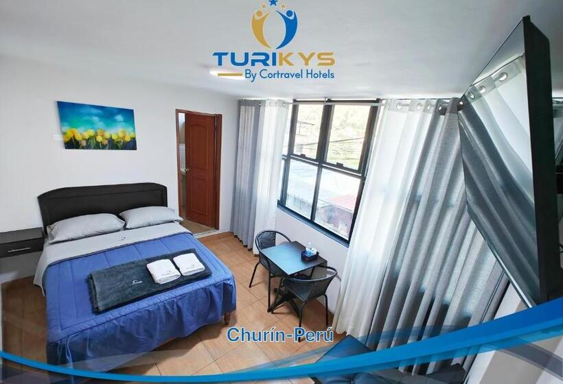 اتاق استاندارد با چشم‌انداز کوهستان, Turikys Churin