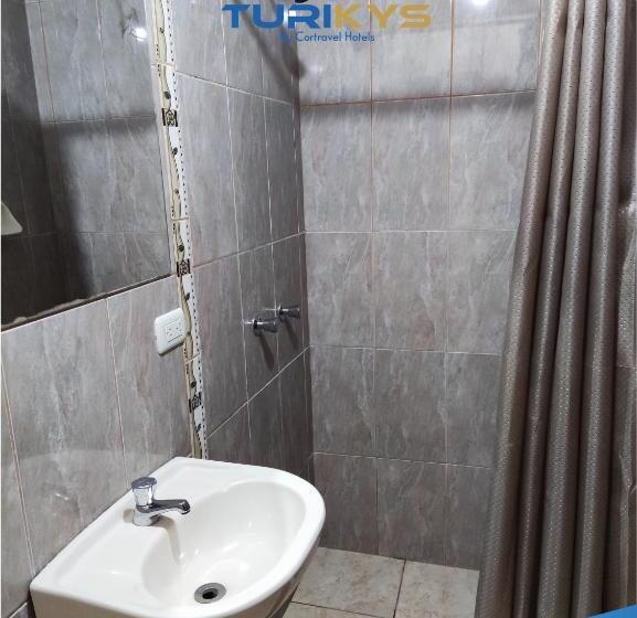 اتاق اکونومی, Turikys Churin