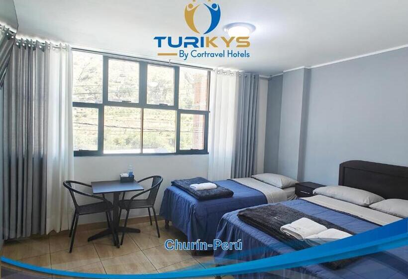 اتاق خانوادگی با چشم‌انداز کوه, Turikys Churin