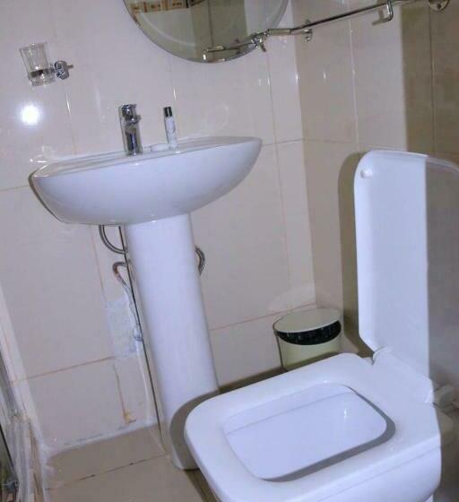 اتاق استاندارد, Crown Bed & Breakfast