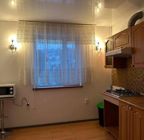 تختخواب در اتاق مشترک, Assem Hostel Koktobe