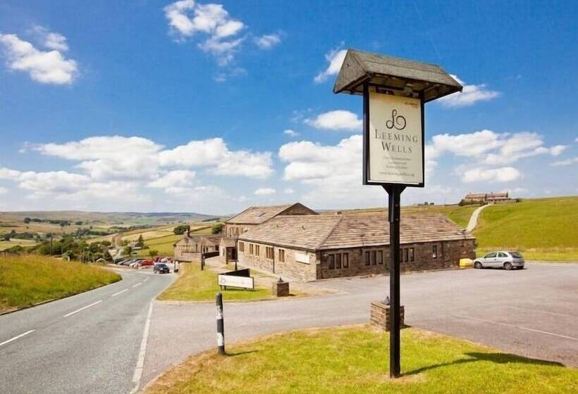 Номер Стандарт, Leeming Wells