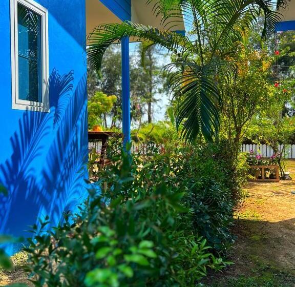 بانگلوی استاندارد, Twocans Resort Kohmak   Sha