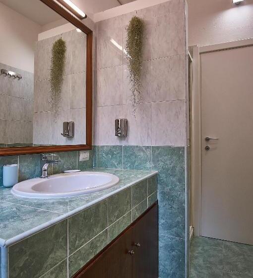 استودیوی استاندارد, Cuore Di Bologna Suites