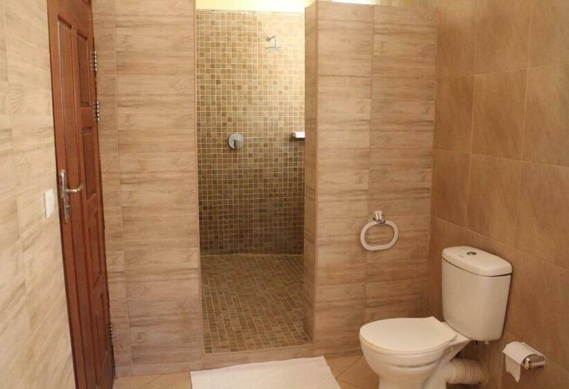 استودیوی استاندارد با چشم‌انداز دریا, Wharf Side Inn