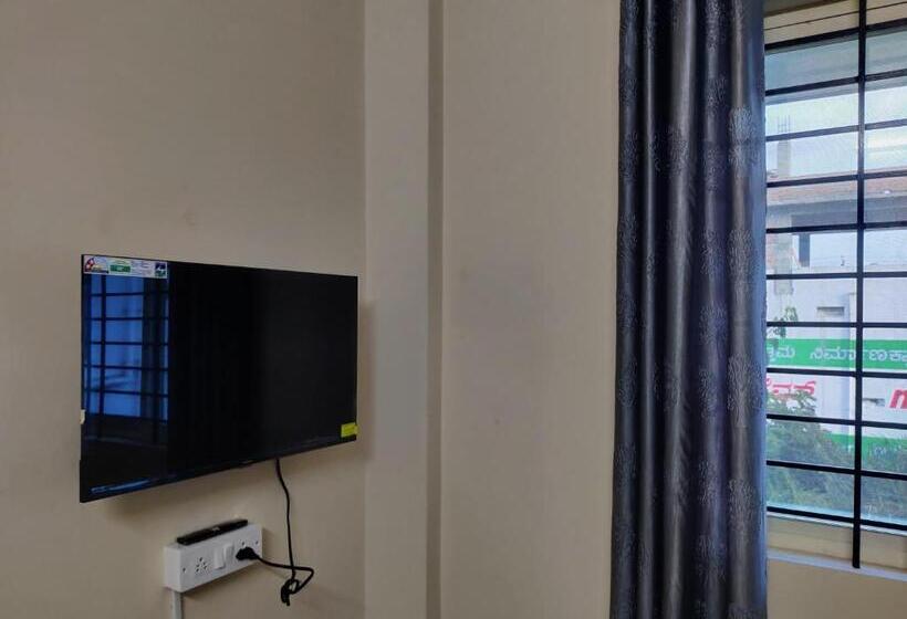 带大床的豪华间, Happy Holiday Inn Service Apartment