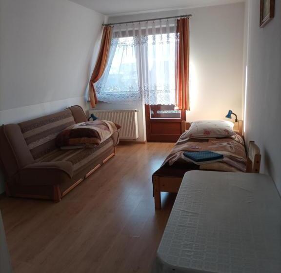Standard Room, Wynajempokoi Stołówkagerlachscłętowskiwłłętowskam łętowskal łętowska Hyłab