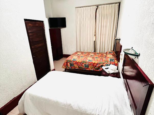 اتاق اکونومی, Nueva Antequera
