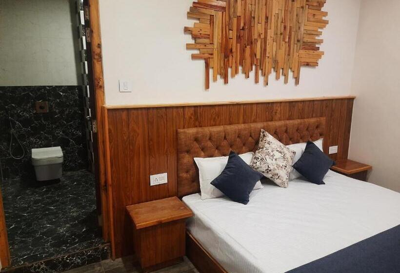 스위트, Trimounts  A Boutique Hotel In Tirthan Valley