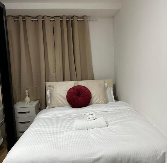 Номер Стандарт Совместная Ванная, City Lodge Shadwell