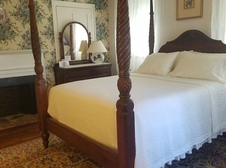 Номер Deluxe, Centennial House