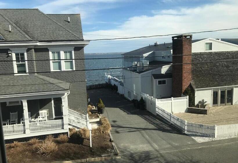 クイーンサイズベッドのスタンダードルーム, Prince Albert Provincetown