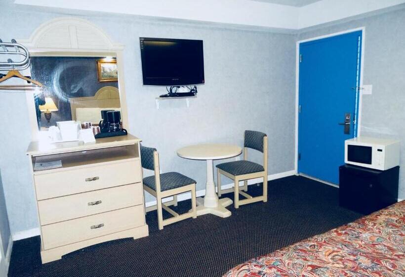 Номер Deluxe Кровать Кинг, Village Inn And Suites