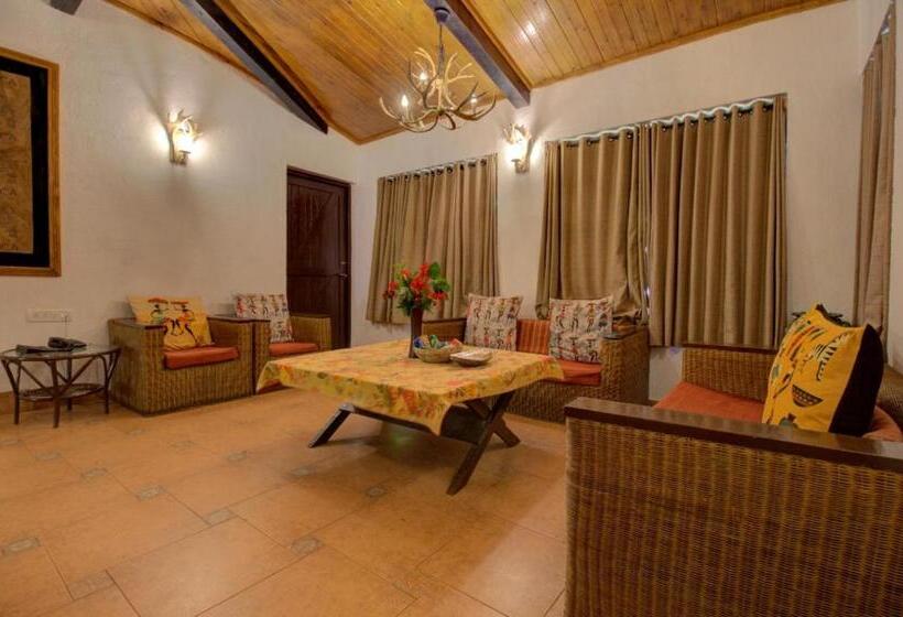 Вилла 4 Спальни, Anandvan Resort