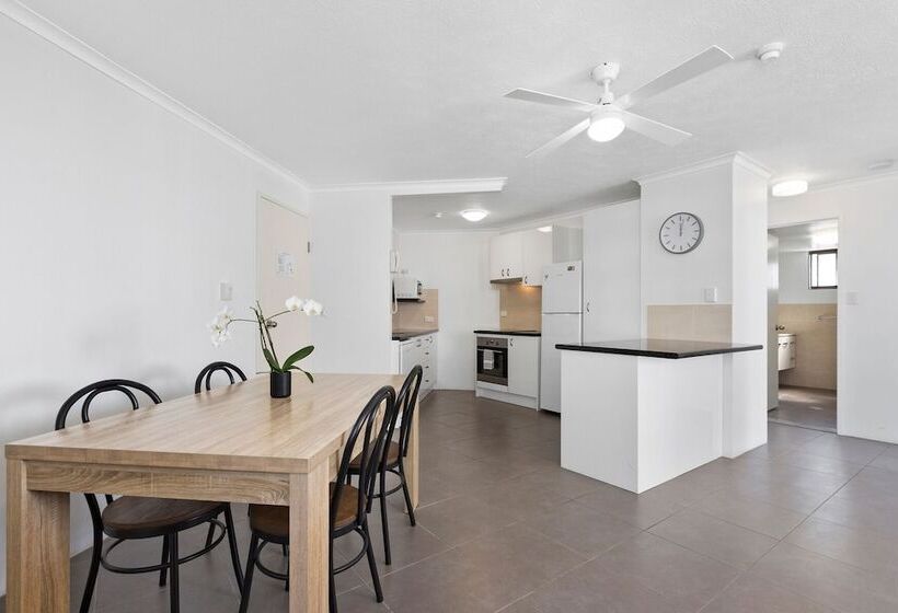 آپارتمان لوکس 2 خوابه, Langley Park Apartments