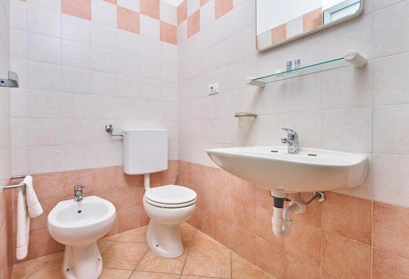 Estudio Estándar, Residence Reale