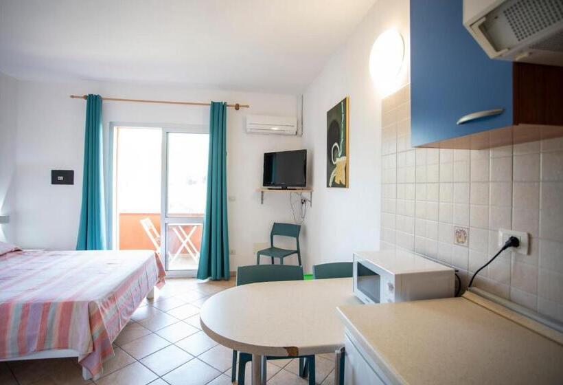 Estudio Estándar, Residence Reale
