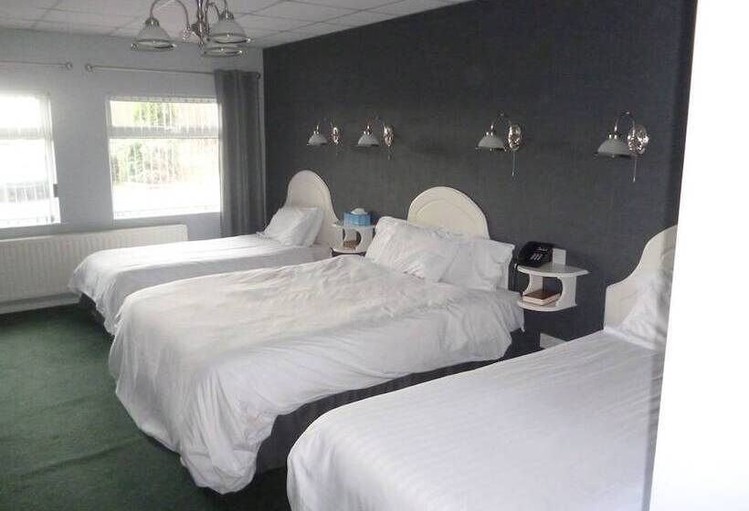 Семейный Номер, 5 Corners Guest Inn