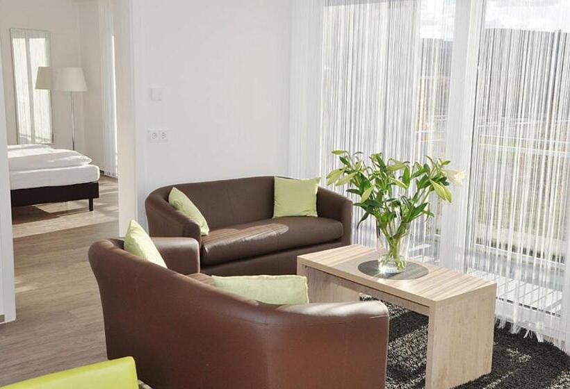 آپارتمان سوپریور 1 خوابه, Adapt Apartments Berlin  Adlershof