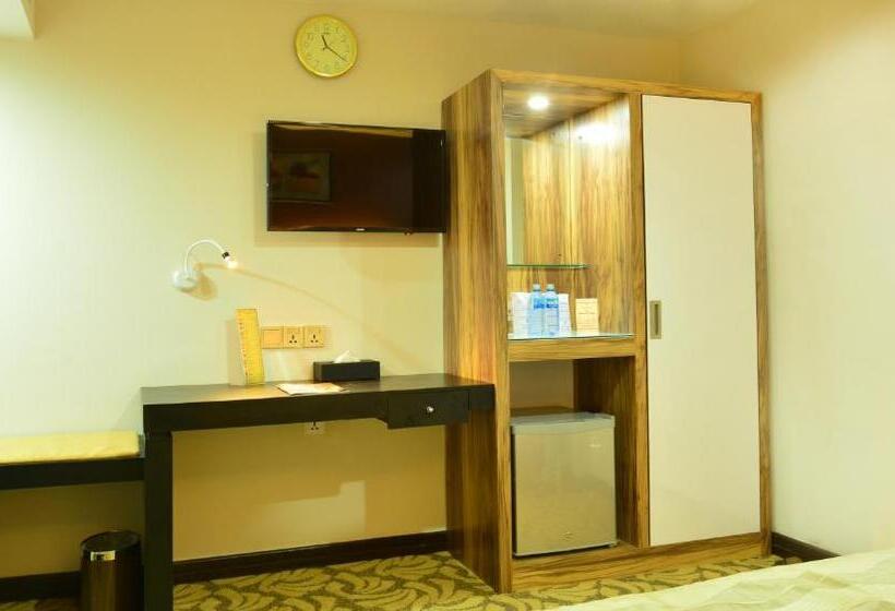 חדר דלוקס יחיד, Pearl City
