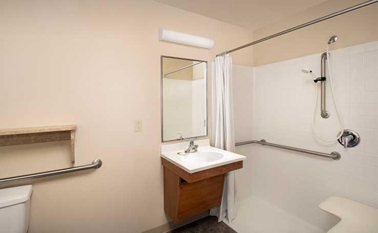 اتاق استاندارد برای معلولان, Woodspring Suites Allentown Bethlehem