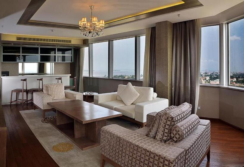 سوییت, Fleuve Congo Hotel By Blazon Hotels