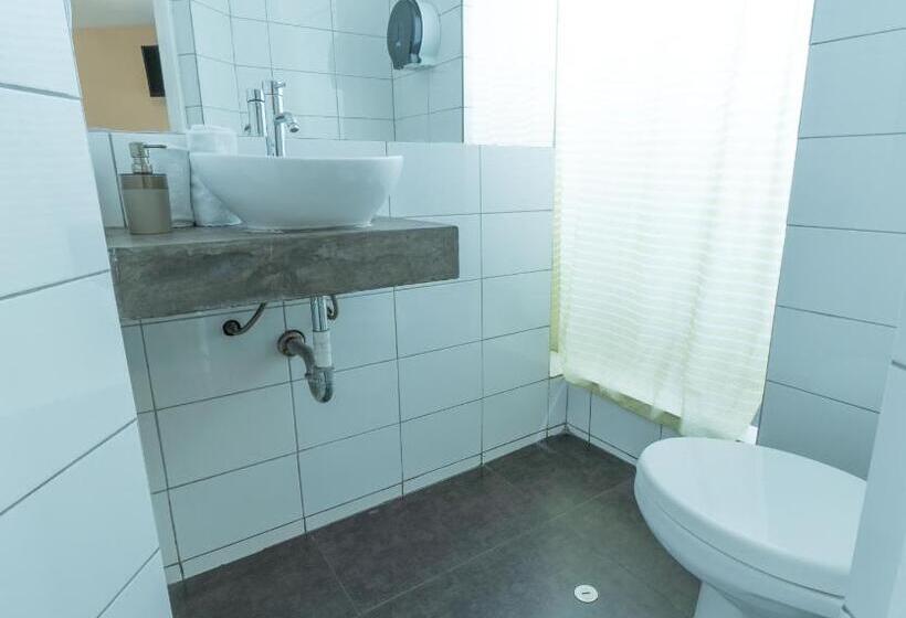 اتاق استاندارد, B&b Wasi Airport Lima