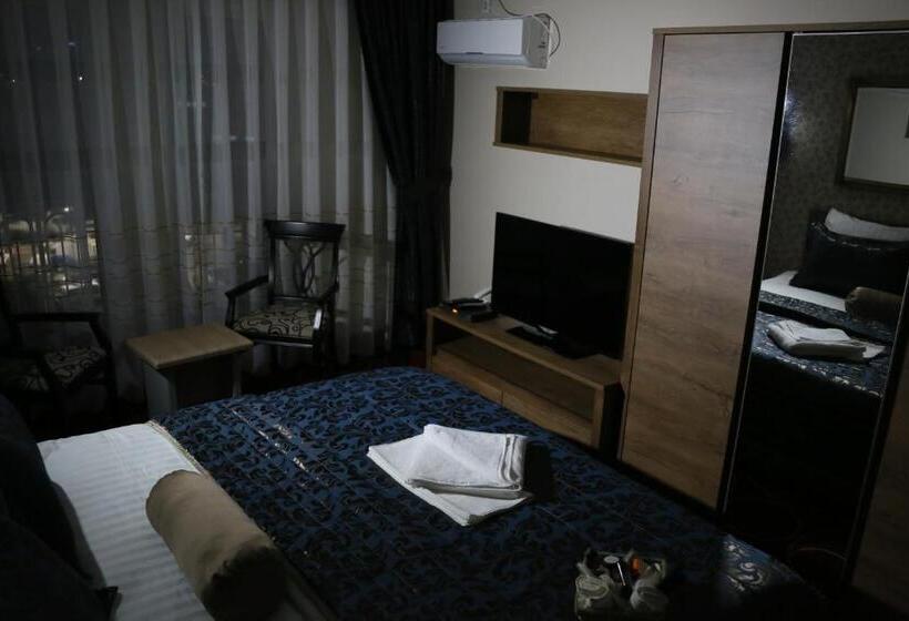 اتاق سوپریور یک تخته, Pejton