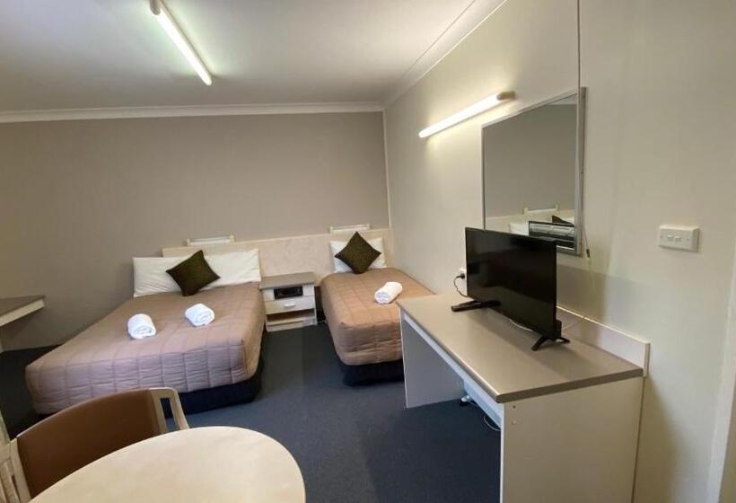 패밀리 스위트, Sapphire City Motor Inn