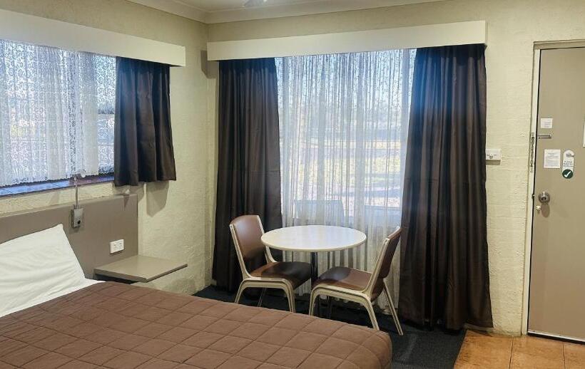 스탠다드 룸, Sapphire City Motor Inn